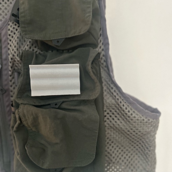 Patagonia Olive Fly-Fishing Utility Vest - Picture 4 of 16